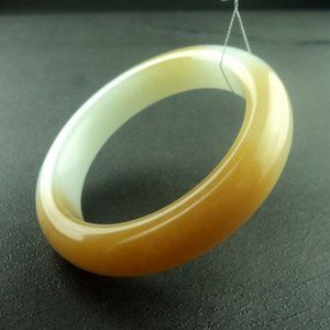 Lady's jade Bracelet